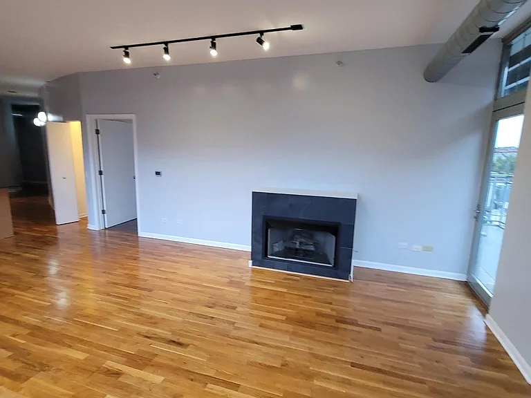 1200 W Monroe St #420 — Photo 48