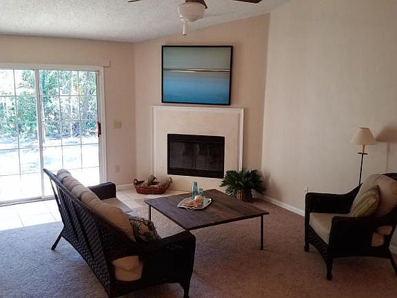 3rd image of 4455 Hollygate Dr