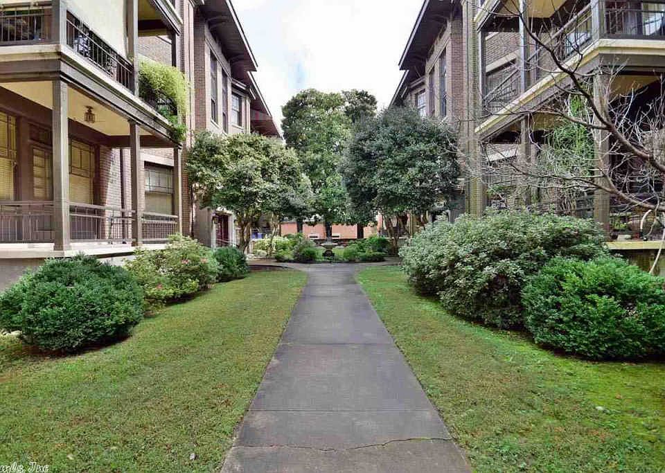 1st image of 1409 Louisiana St APT 4