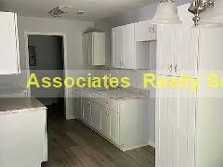 7215 SW 42nd Pl — Photo 7