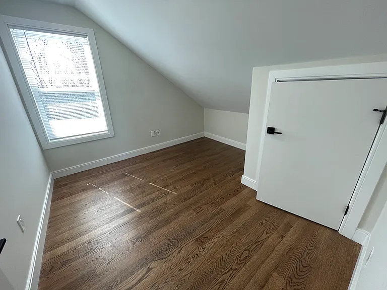 49 Alpine St #2 — Photo 5