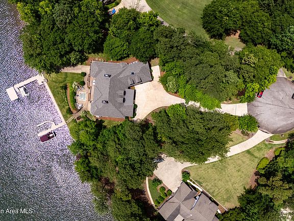 4th image of 47 Oaks Knl
