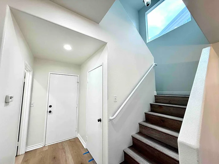 26009 Frampton Ave — Photo 10