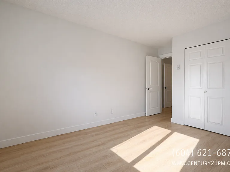3035 Clearbrook Rd #103 — Photo 12