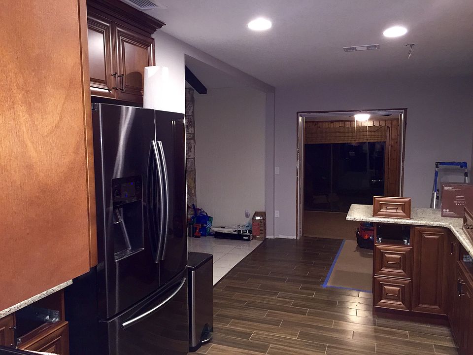 1st image of 613 Fox Valley Dr