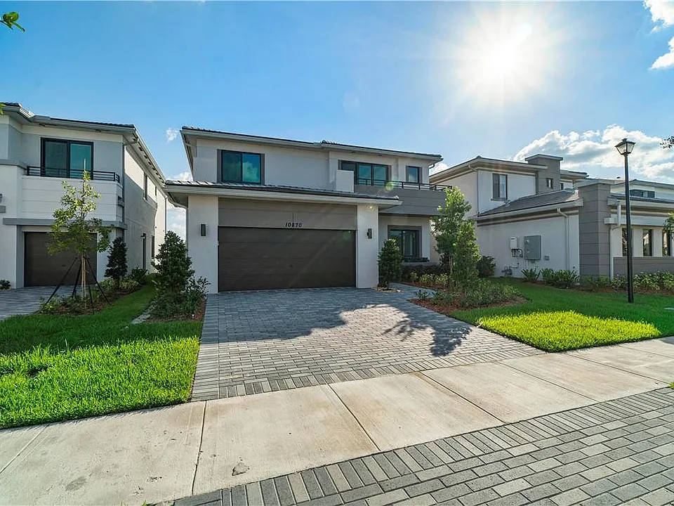10870 Oceano Way