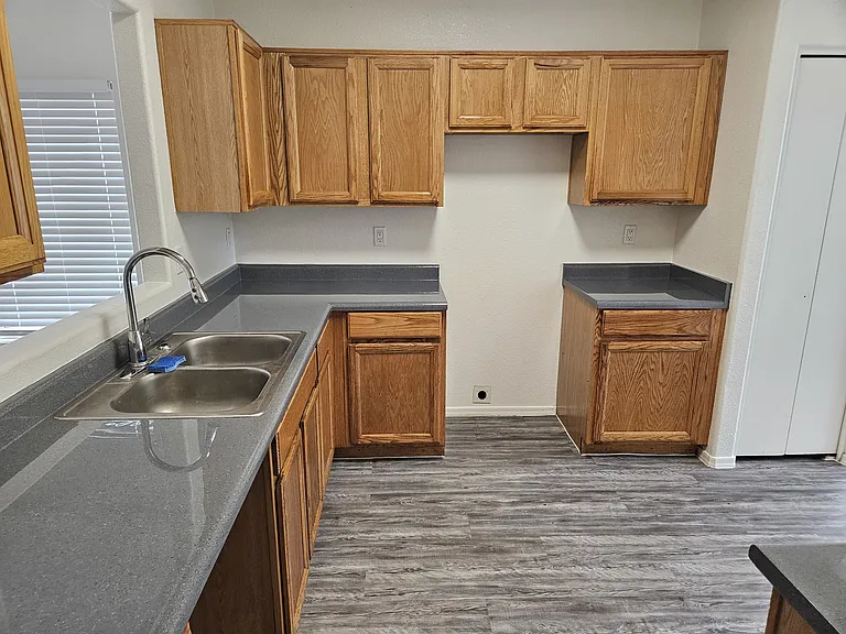 173 W Jasper Dr — Photo 5