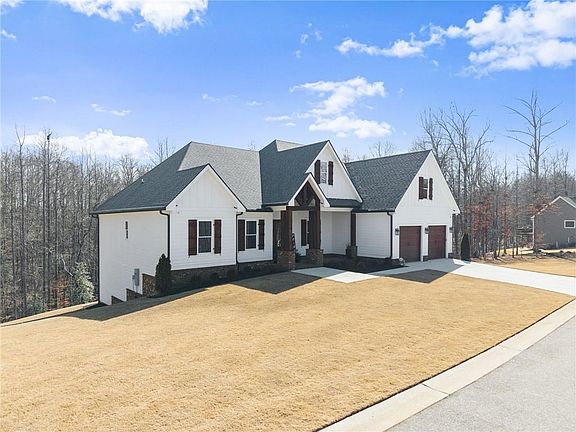 4th image of 254 Samson Way