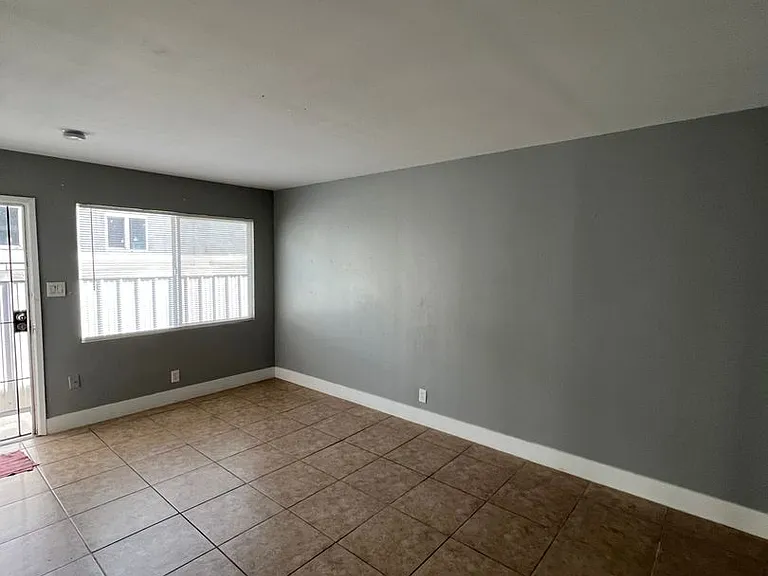 521 Eye St — Photo 3