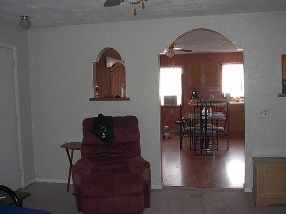 Looking at kitchen from LR