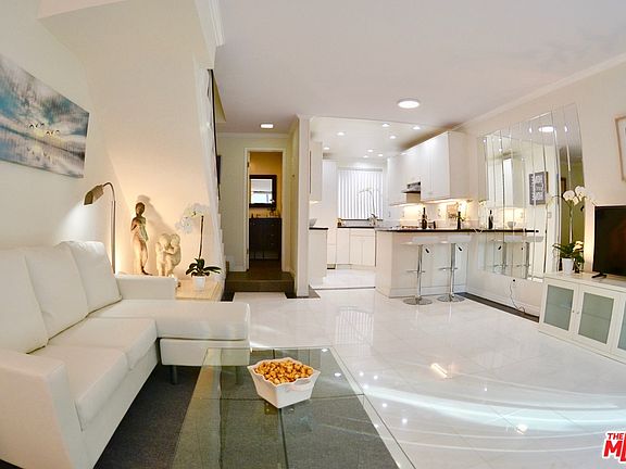 3rd image of 11652 Chenault St APT 1