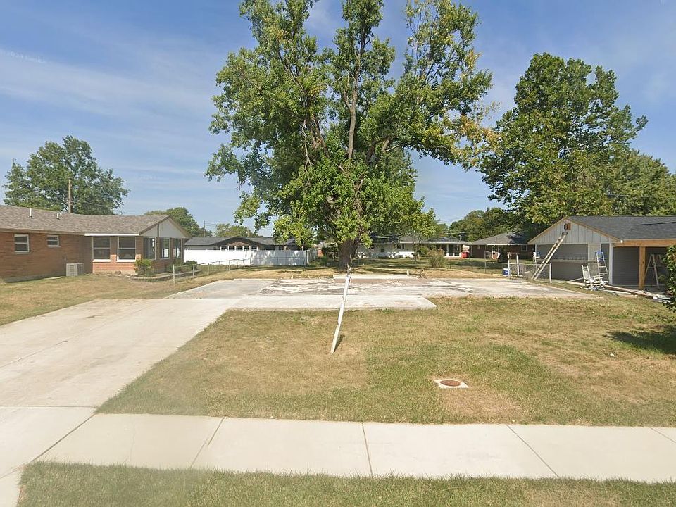 2nd image of 616 Englewood Dr