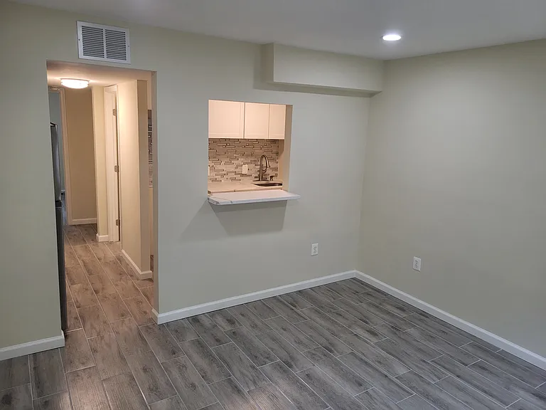 2622 Sherman Ave NW #B — Photo 2