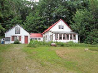 1085 Pond Rd, Mount Vernon, ME 04352