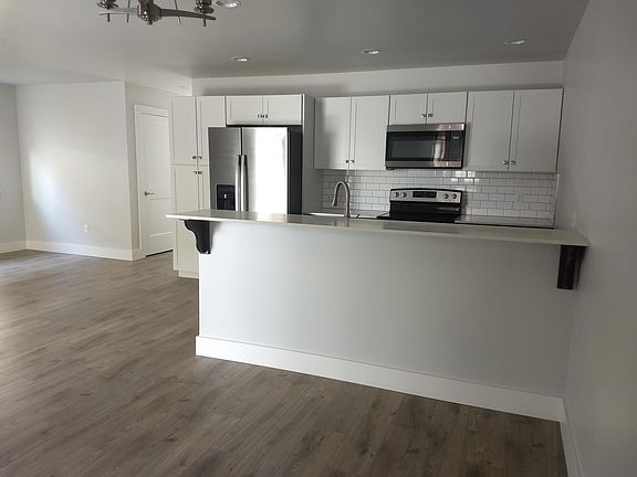 2nd image of 714 N 12th St