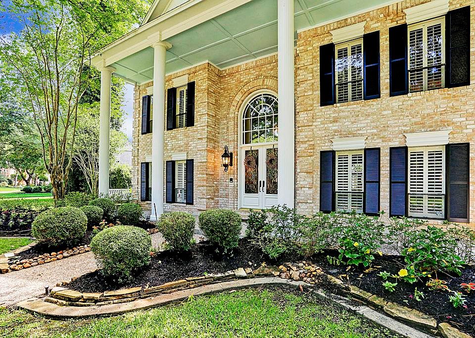 1st image of 2202 Hickory Park Dr