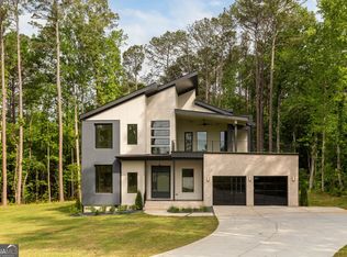 6275 Campbellton Rd S, Fulton, GA 30331