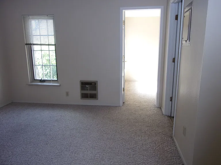 096 - Old Pi Phi House - 3002 NW Harrison Blvd. Corvallis, OR 97330 — Photo 2