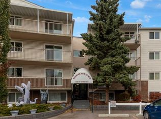 3420 S 50th St NW #116, Calgary, AB T3A2E1