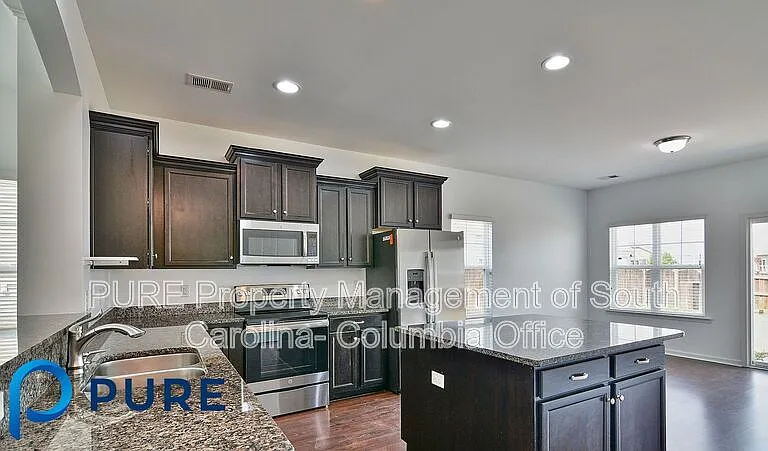 621 Blue Ledge Cir — Photo 19