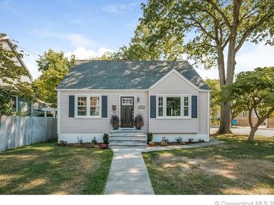 60 Wiebe Ave, Stratford, CT, 06614