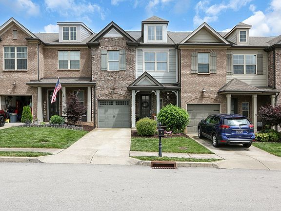 3rd image of 1464 Channing Dr