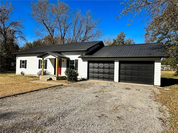 308 W Cedar St, Cherokee, KS 66724