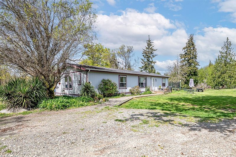 3rd image of 14919 24th Street SW