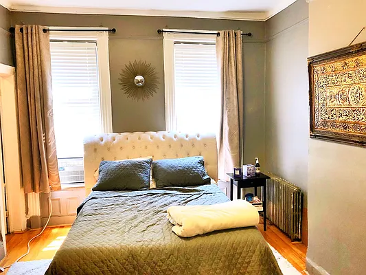 Rented by Rapid Realty Cobble Hill | media 70