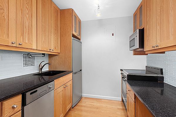 1st image of 16 W 16th St APT 12JN