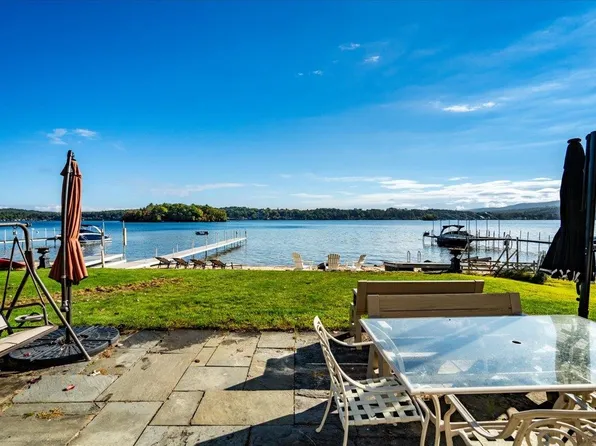 50 Paugus Park Rd, Laconia, NH 03246