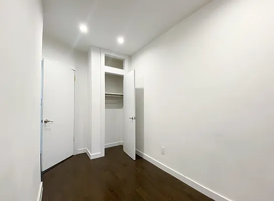 Rented by Kahen Properties | media 17