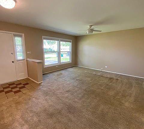 2nd image of 1541 Olivia Ln