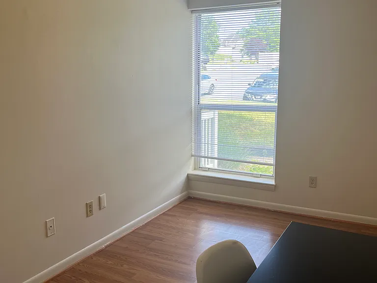 1348 Hunters Rd #D — Photo 11