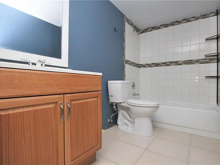 3413 NW 44th St #107 — Photo 18