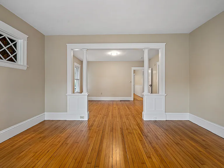27 Chrome St #1 — Photo 5