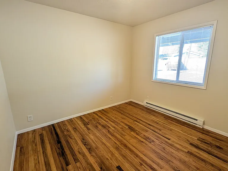 1134 E Main St #1 — Photo 12