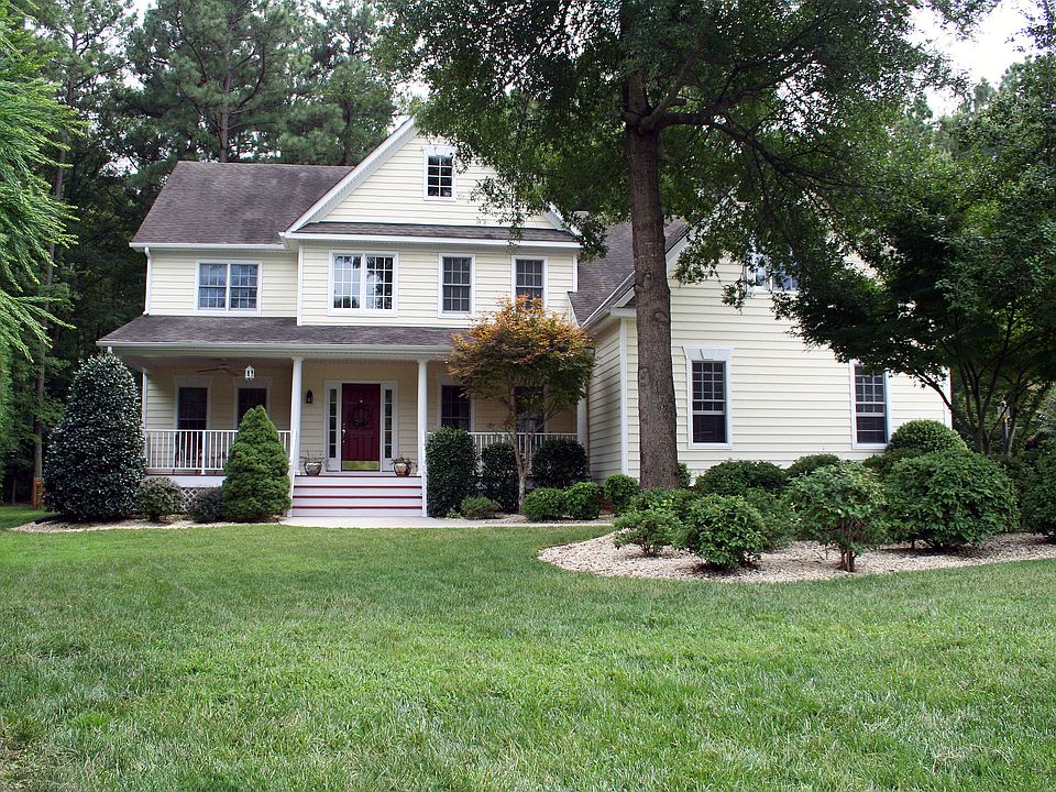 1st image of 863 Club Ridge Ct