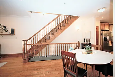 Rented by R New York