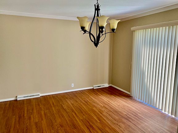 5th image of 1105 Tilton Park Dr