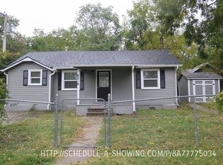 8216 Grand Ave, Kansas City, MO 64114