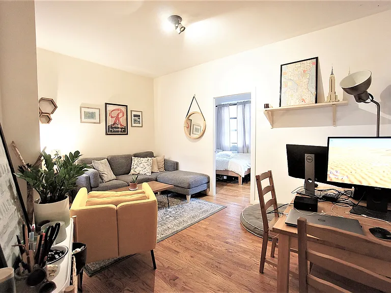205 W 103rd St #4E — Photo 2