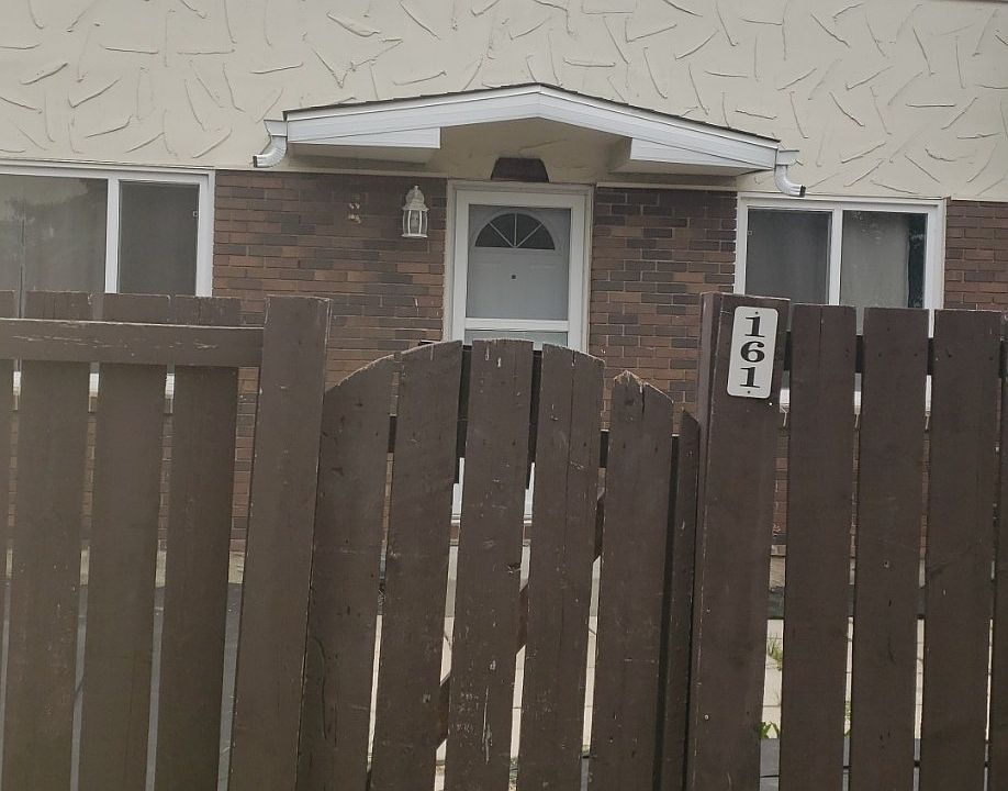 1st image of 161 Roseland Vlg NW #161