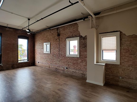 3rd image of 103-105 W Michigan Ave #1