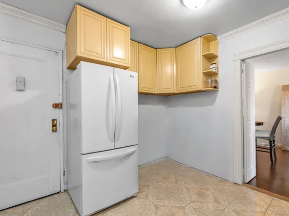 150-10 71st Avenue image 12 of 13