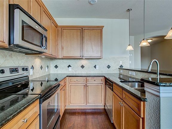 4th image of 950 Henderson St APT 1206
