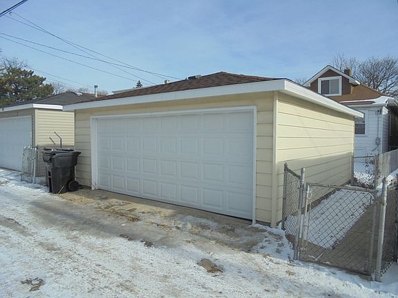 2nd image of 4442 N Marmora Ave