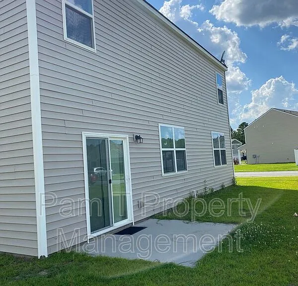 124 Troupe Dr — Photo 10
