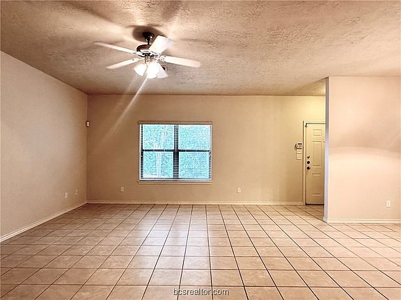 3rd image of 1702 Deacon Dr APT 306