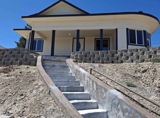 805 Crescent Ave, Sunnyside, WA 98944